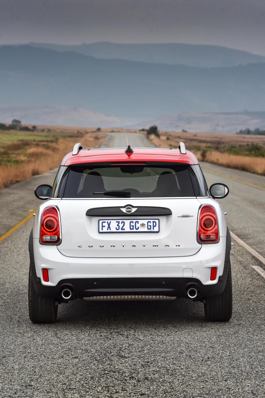  Mini John Cooper Works Countryman (F60) 2017 года  (ZA) (фото 19 из 40)